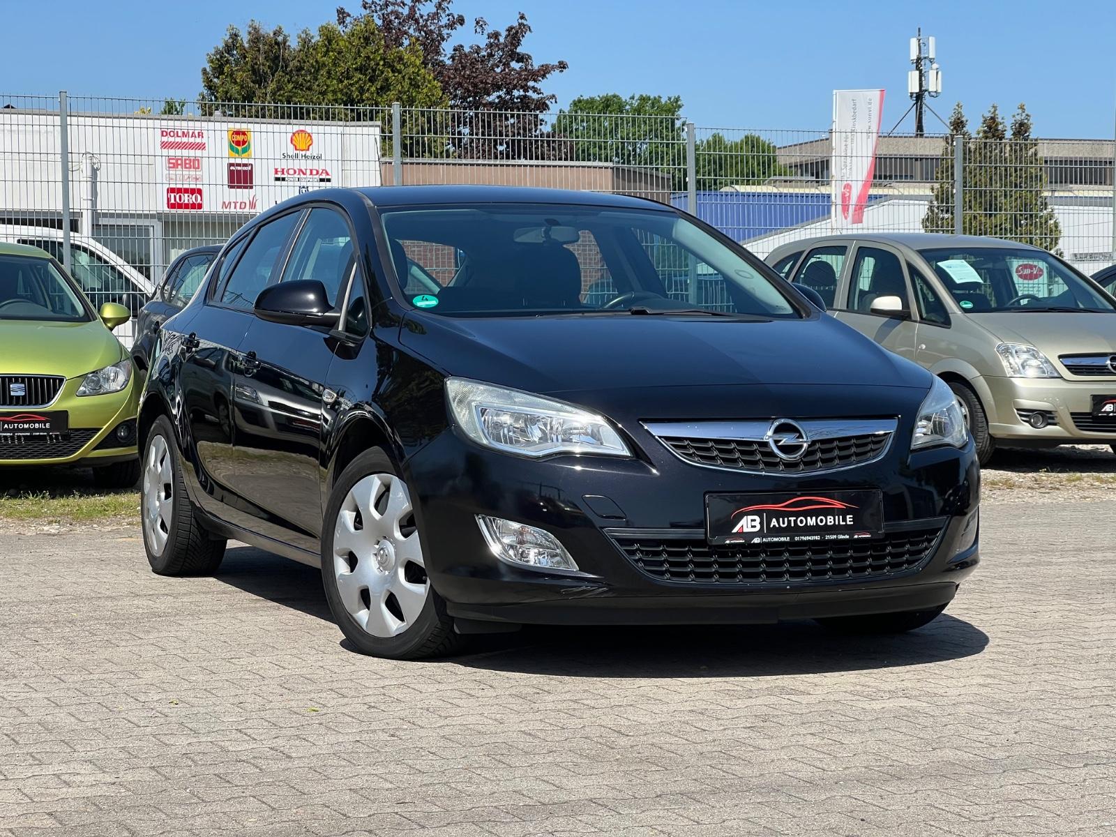 Opel Astra J  Edition 1.4 KLIMA PDC SHZ LHZ TEMPOMAT