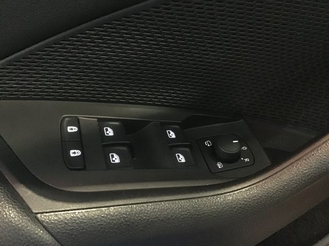Fahrzeugabbildung Skoda Octavia Style 1.5 TSI Combi HUD/LED/SHZ/Tempo