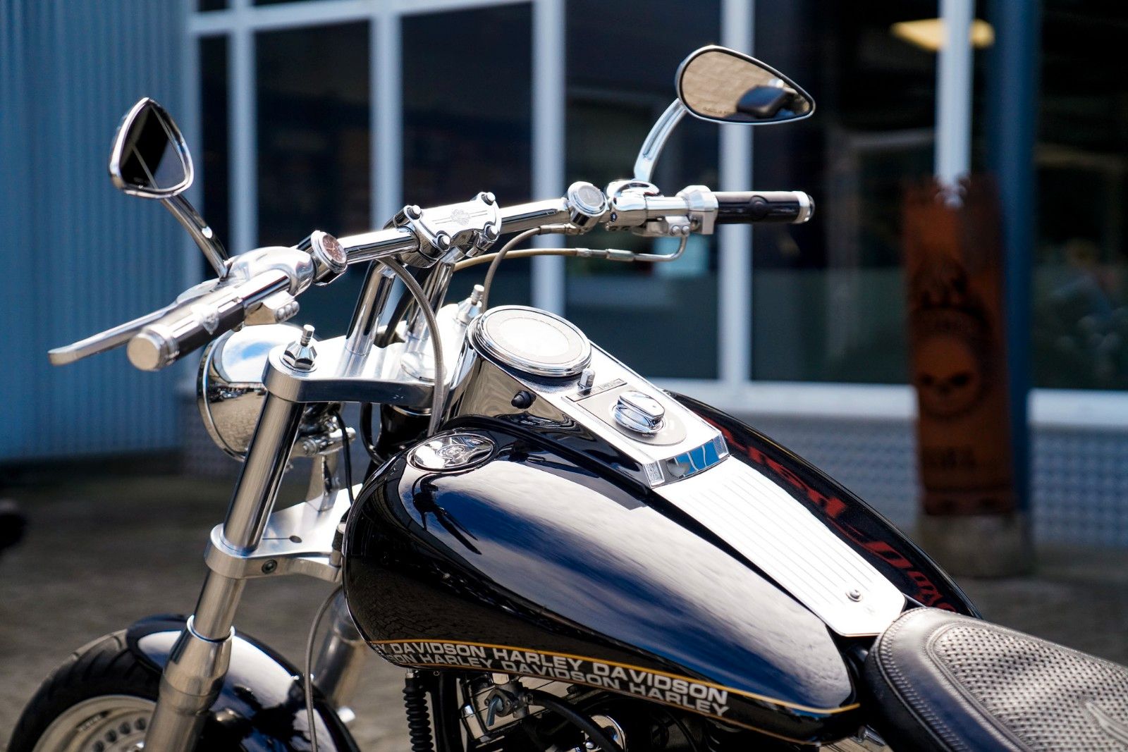Fahrzeugabbildung Harley-Davidson FLSTC HERITAGE SOFTAIL CLASSIC EVO Custom Umbau