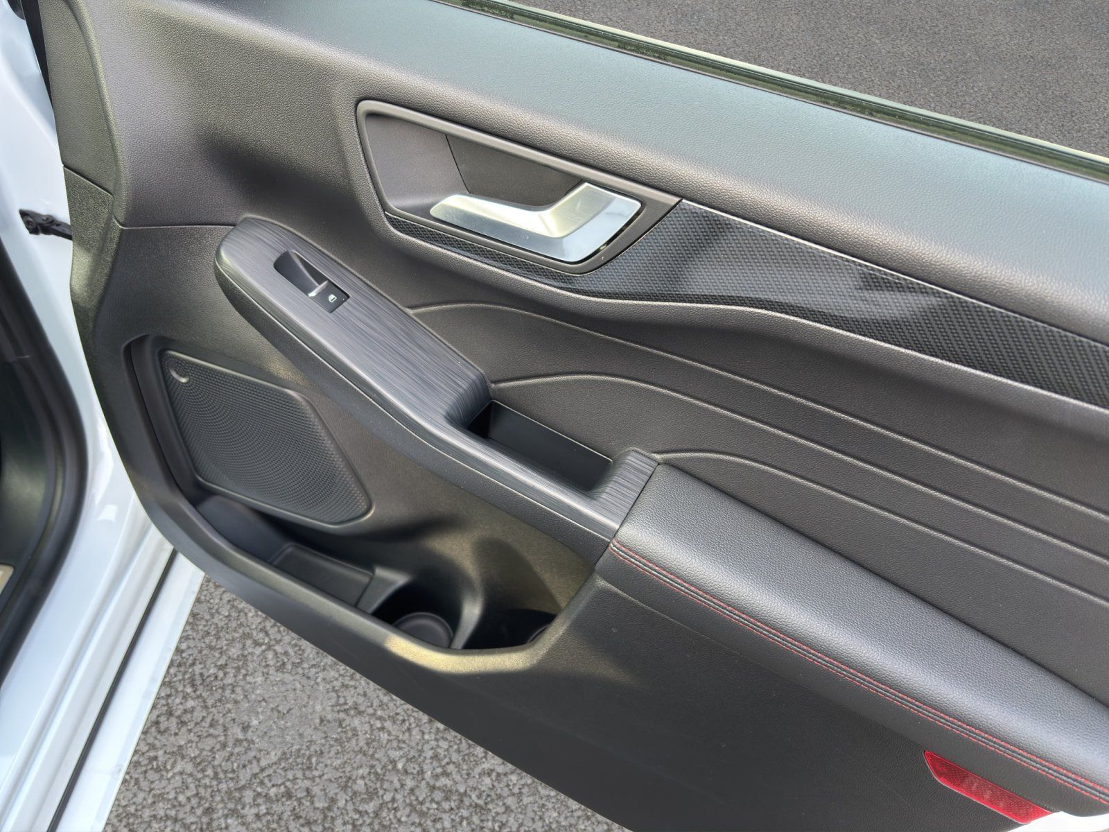 Fahrzeugabbildung Ford Kuga 2.5 PHEV Plug-In Hybrid ST-Line