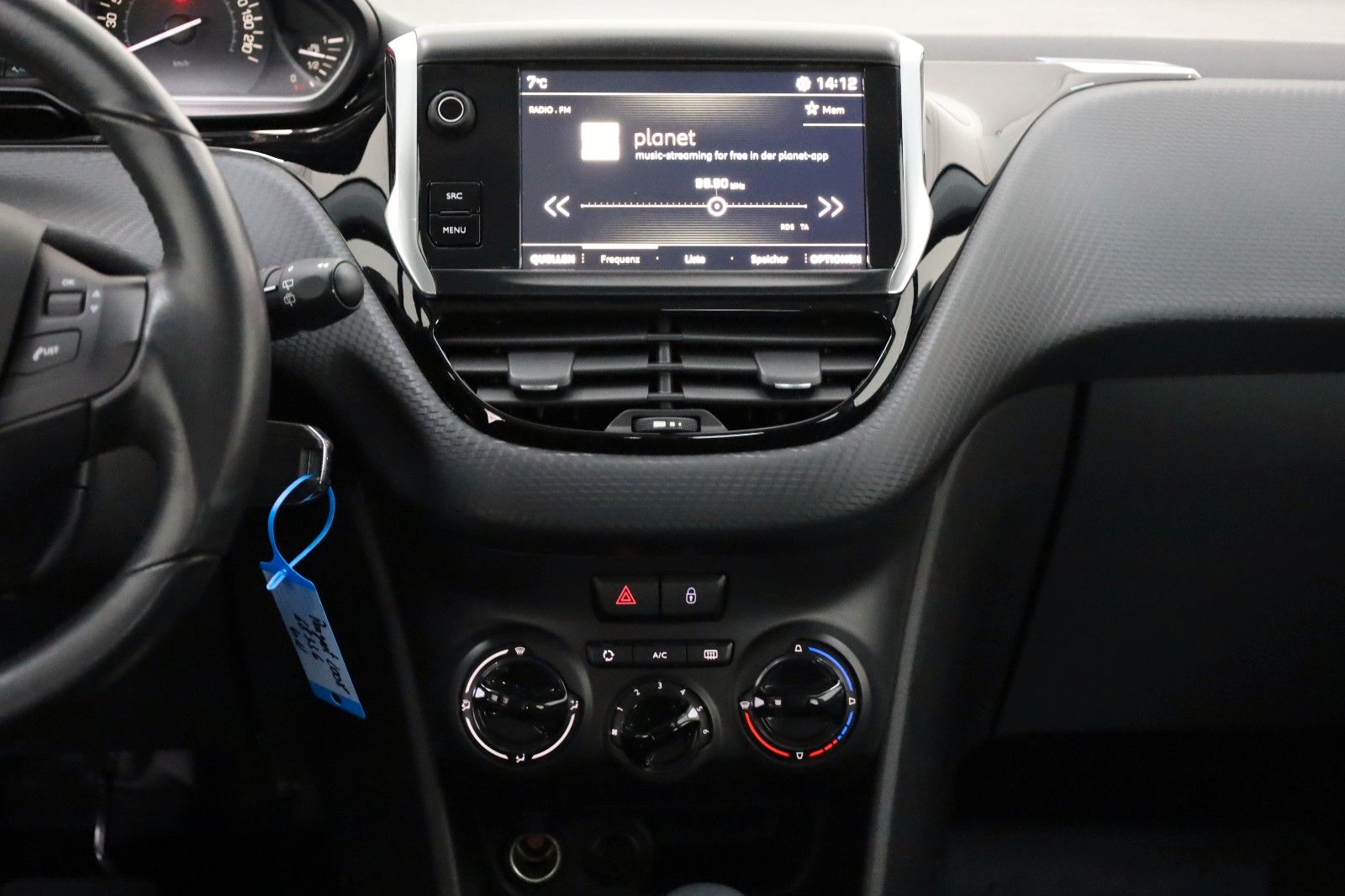 Fahrzeugabbildung Peugeot 2008 Active Klima.SH,PDC