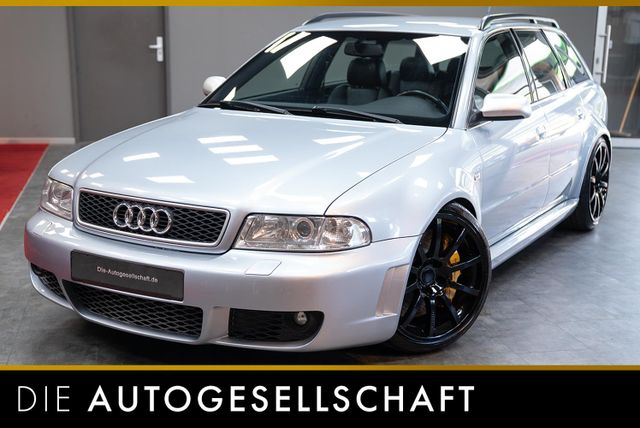 Audi RS4 Avant 2.7 V6 quattro*XENON*NAVI*LEDER*BOSE*