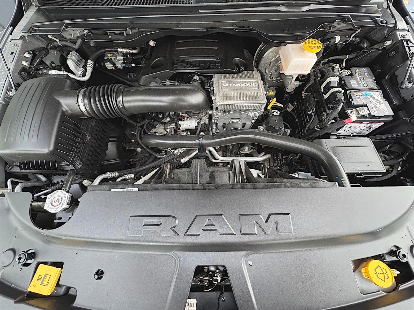 Fahrzeugabbildung Dodge RAM 5.7 V8 LARAMIE PUNISHER Offroad 4x4 *Pano*