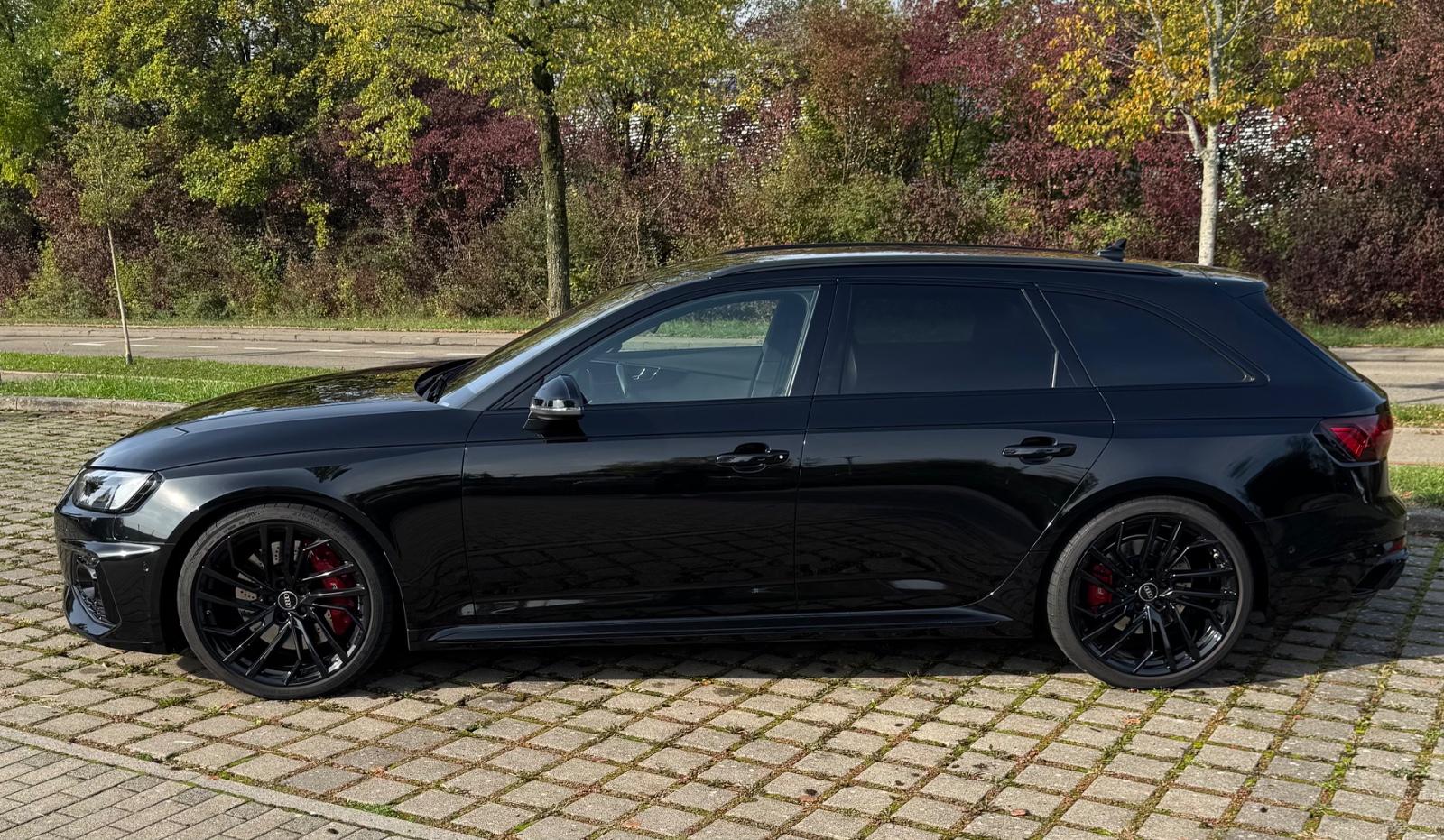 Audi RS4