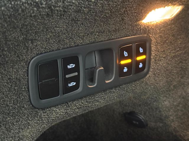 Bentley Bentley Bentayga 4.0 V8, 7 Sitzer, Massage,Pano,