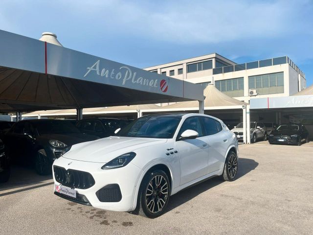 Другие Maserati Grecale MHEV 330 CV AWD Modena