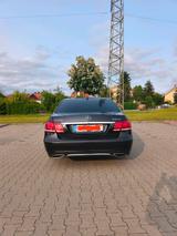 Mercedes-Benz Mercedes Benz E 250 - Mercedes-Benz E 250 mit Diesel-Antrieb: Limousine