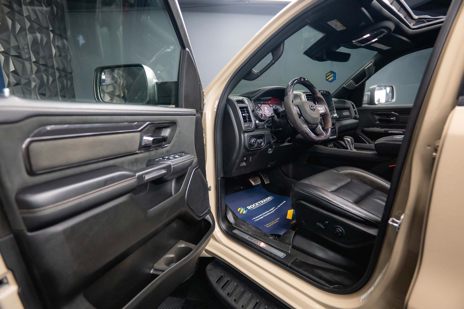 Fahrzeugabbildung Dodge RAM 6.4 V8 TRX SuperCharged 880PS *24 Zoll*Pano*