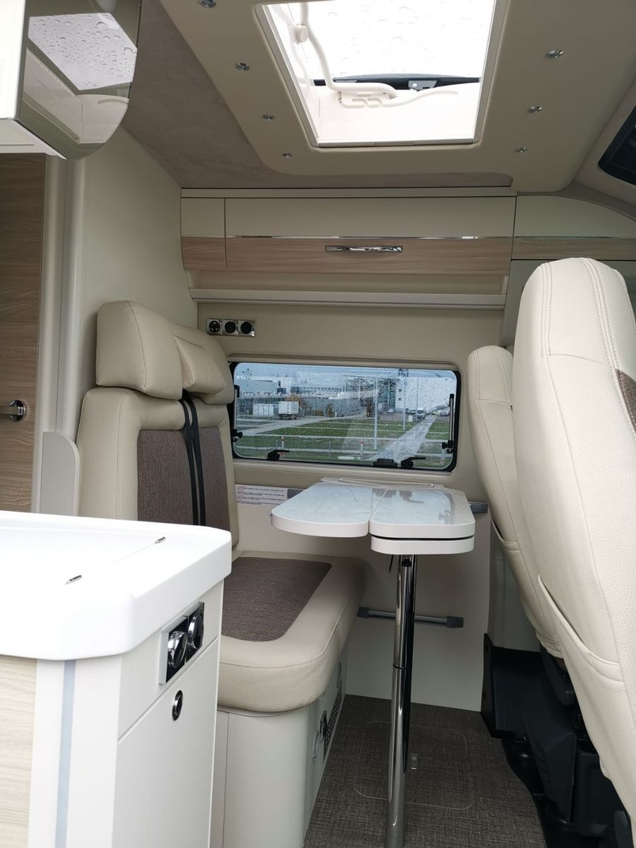 Fahrzeugabbildung Eura Mobil Van V 635 HB Fahrassistenz- & Mondial Plus Paket