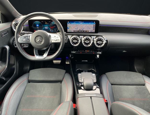 Mercedes-Benz CLA 180 Shooting Bra
