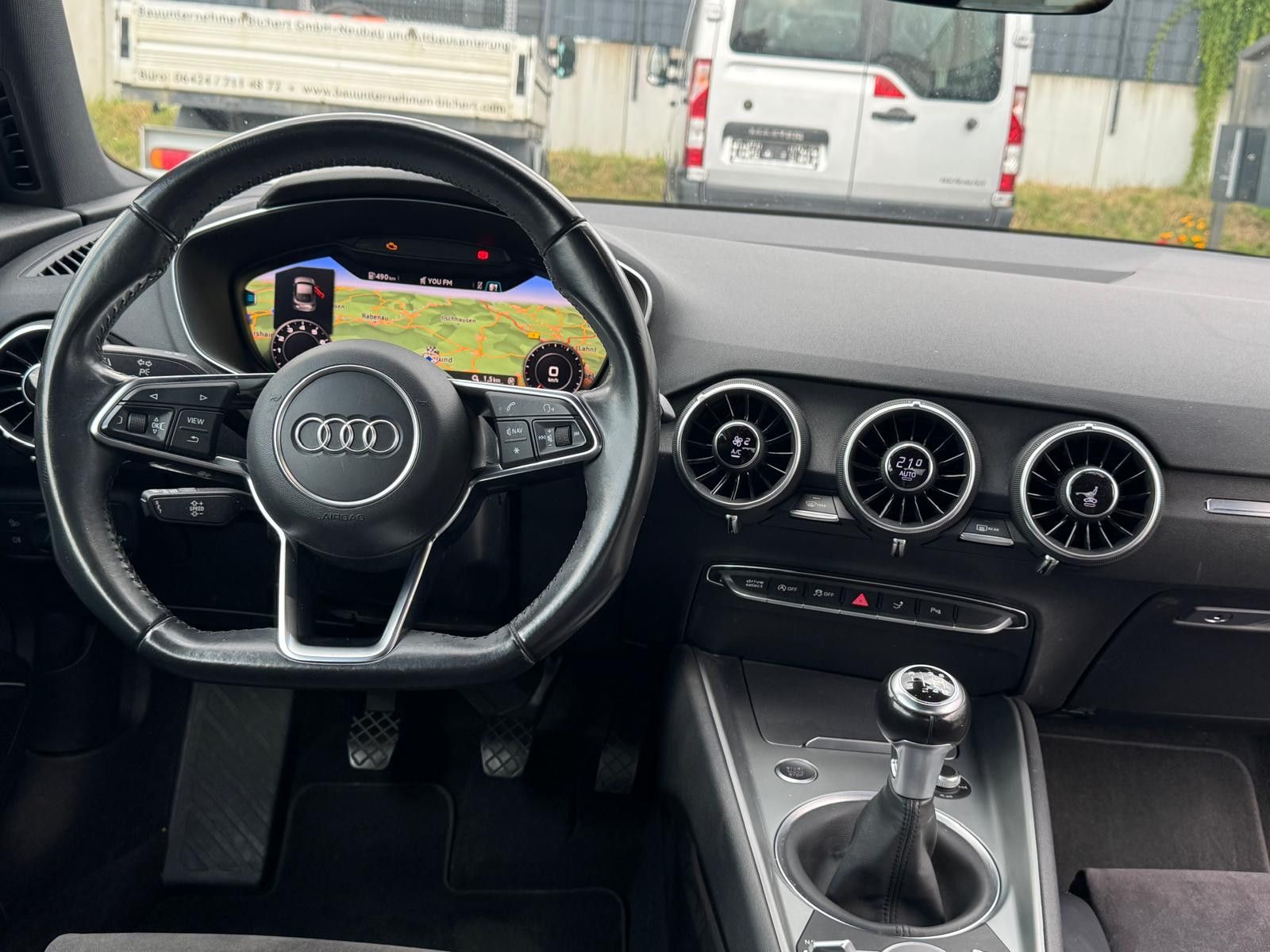 Fahrzeugabbildung Audi TT Coupe 2.0 TFSI S-Line VIRTUAL+XENO+SHZ+PDC+