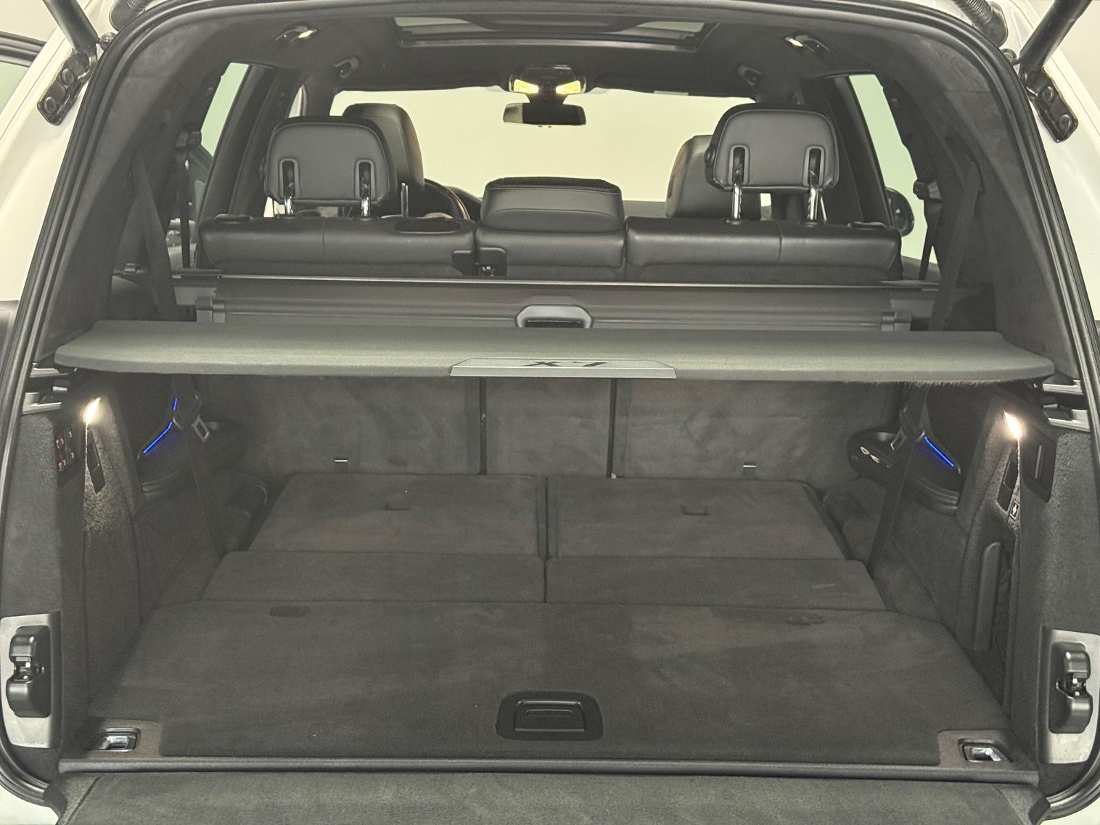 BMW X7 M50i xDrive V8 2.HD*PANO*ACC*HEAD-UP*H/K*LUF