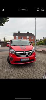 Opel top-gepflegter Opel Bulli mit 8 Sitzplätzen, - Opel Corsa mit Diesel-Antrieb: B