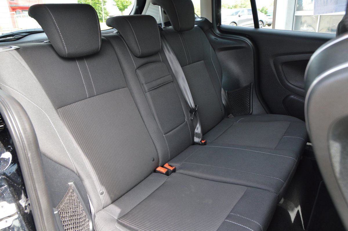 Fahrzeugabbildung Ford B-MAX   Titanium Navi Wintepaket Alu