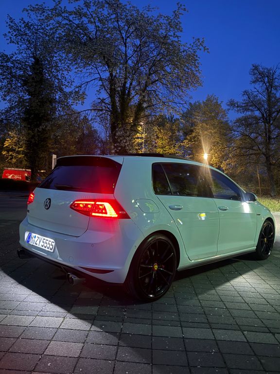Image of Volkswagen Golf