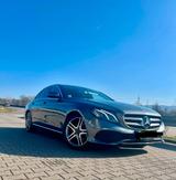 Mercedes-Benz Mercedes E class Avangarde w213 220D/194 PS - Mercedes-Benz 220: W