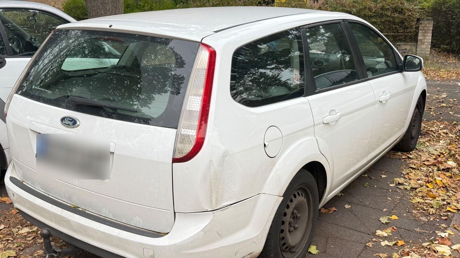 Ford Focus 2010 — engine 90 HP (66kW)
