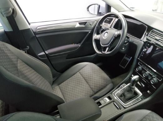 Fahrzeugabbildung Volkswagen Golf VII Variant 14TSI DSG JOIN ANHZV KAMERA PDC