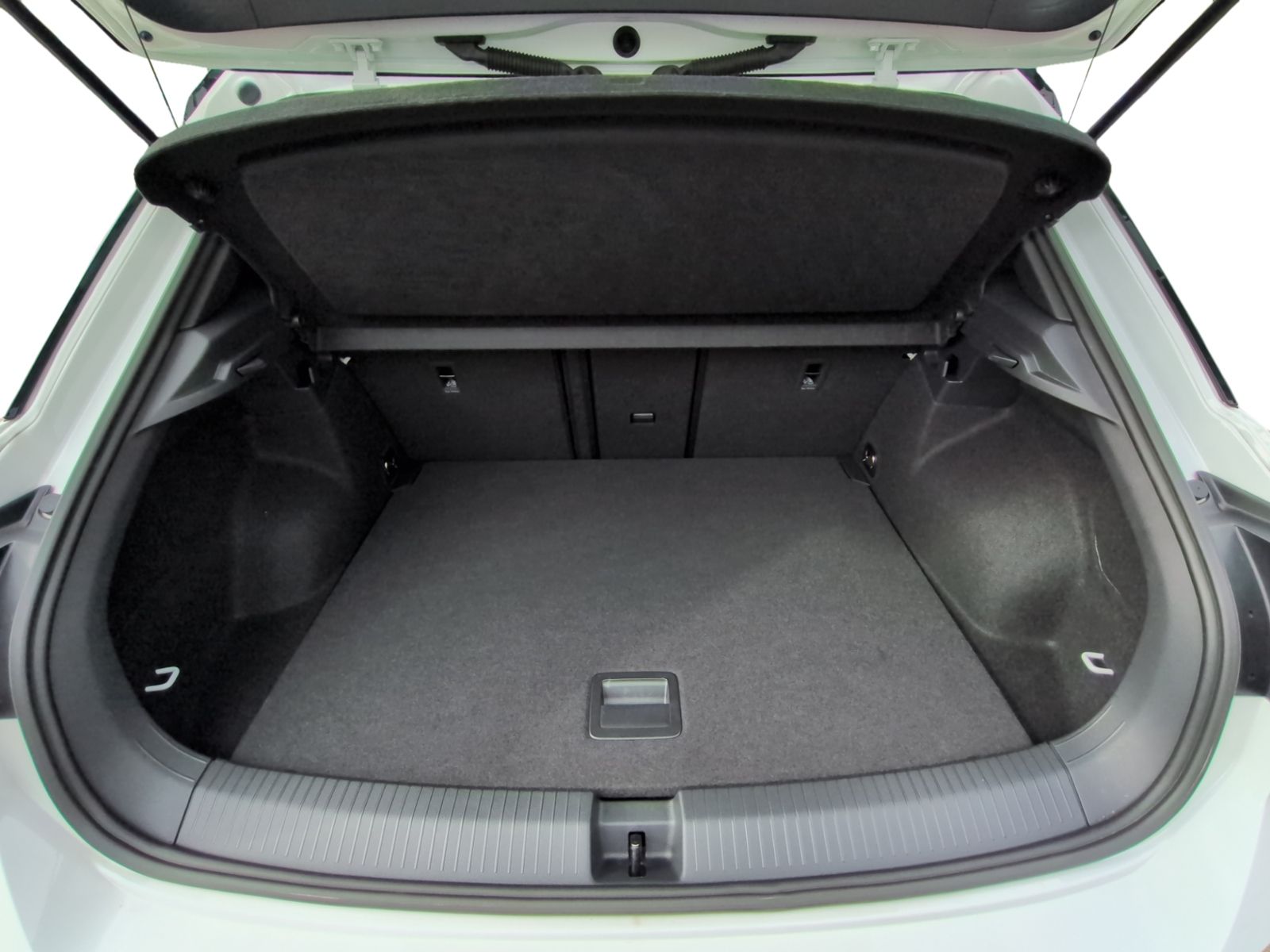 T-Roc Style 2.0 TDI DSG BlackStyle+AHK+RFK+19"+