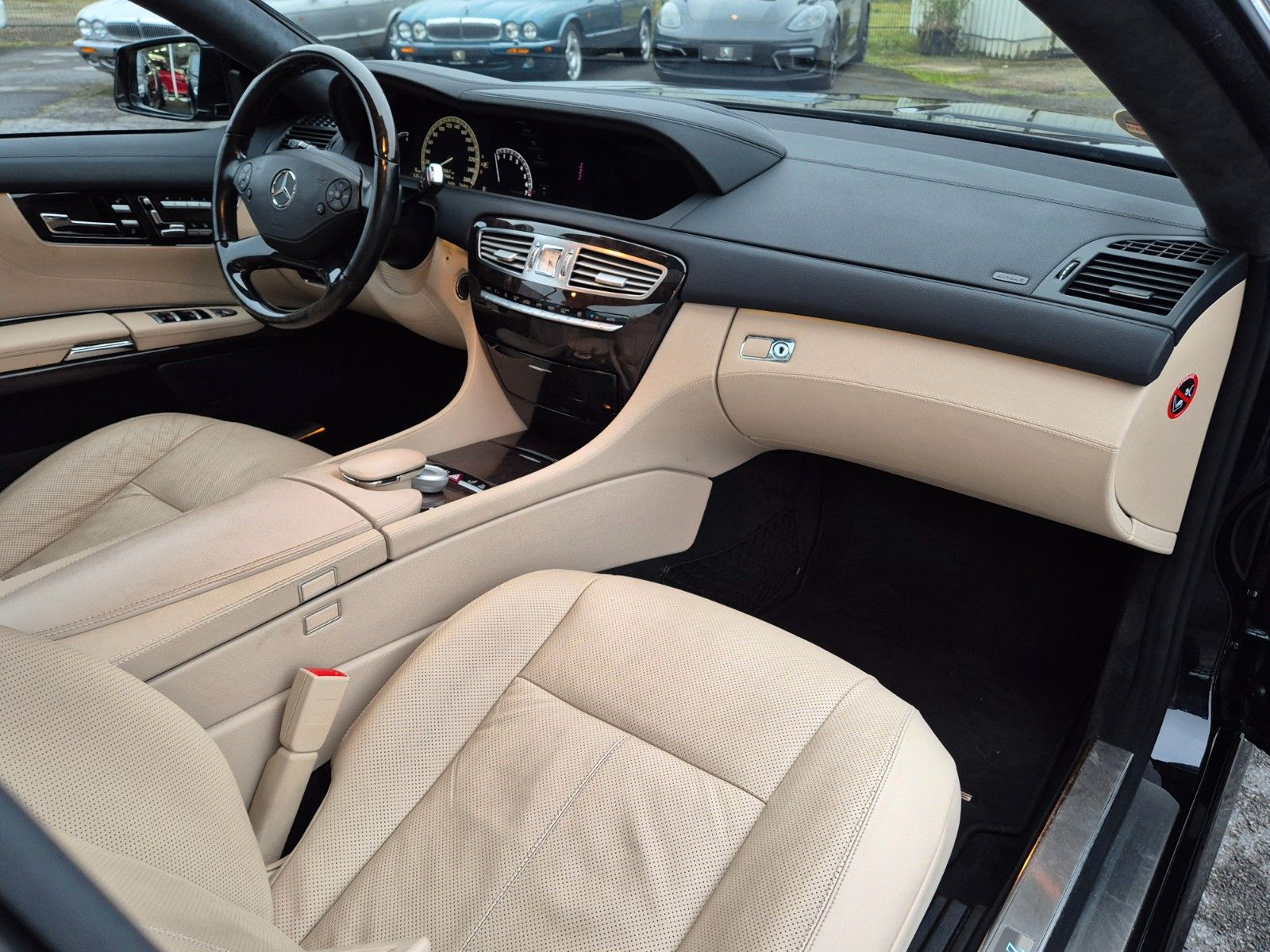 Fahrzeugabbildung Mercedes-Benz CL 500 AMG/Deutsch/Scheckheft/Massage/Top