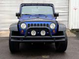 Jeep Wrangler Sahara - blaue Jeep Wrangler