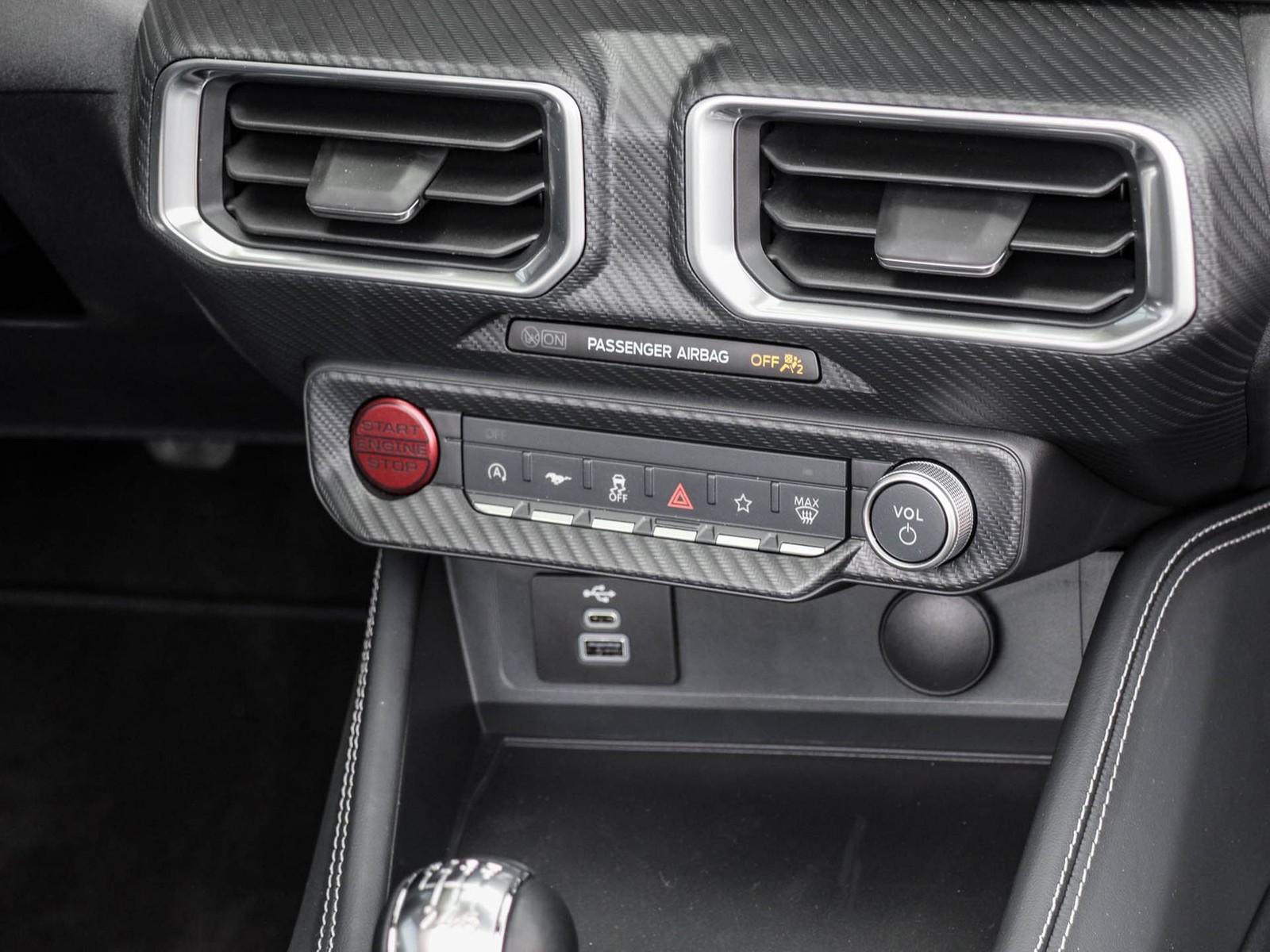 Ford Mustang GT Cabrio Handschalter 5.0 Ti-VCT V8 328