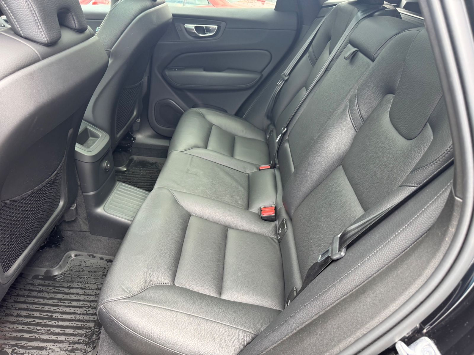Volvo XC60 Inscription Recharge Plug-In Hybrid AWD foto 23