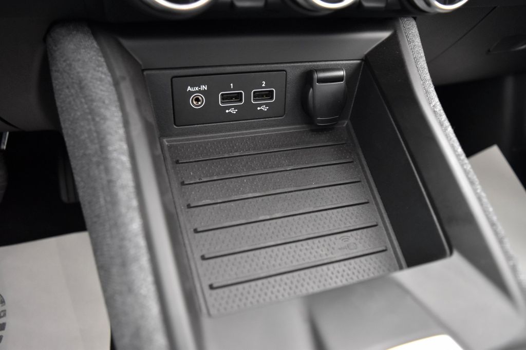 Car Image 23