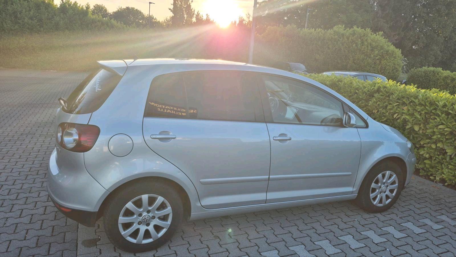 Volkswagen Golf Plus 2005 — engine 150 HP (110kW)