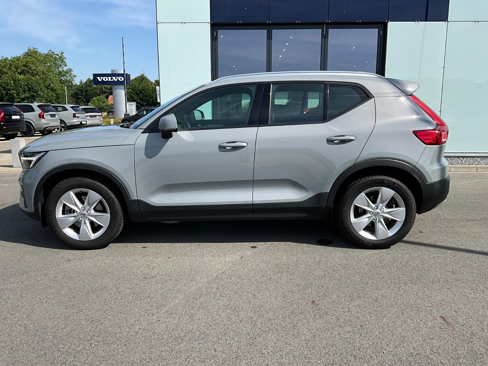 Volvo XC40 Core 2WD