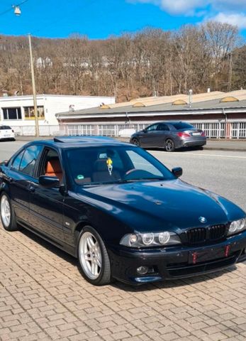 BMW E39 530i INDIVIDUAL