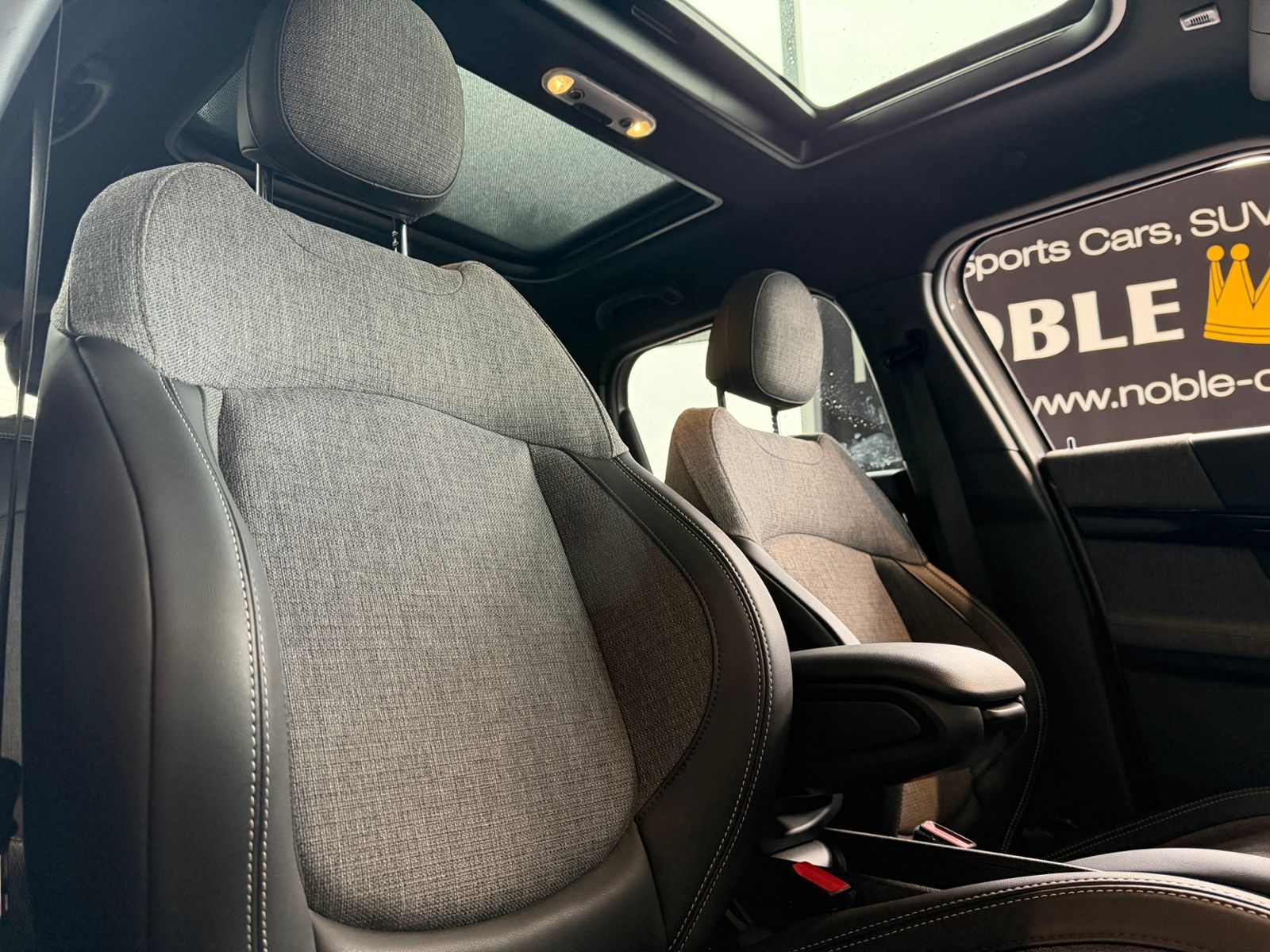 Fahrzeugabbildung MINI Countryman Cooper SE PHEV Classic Trim All4 PANO