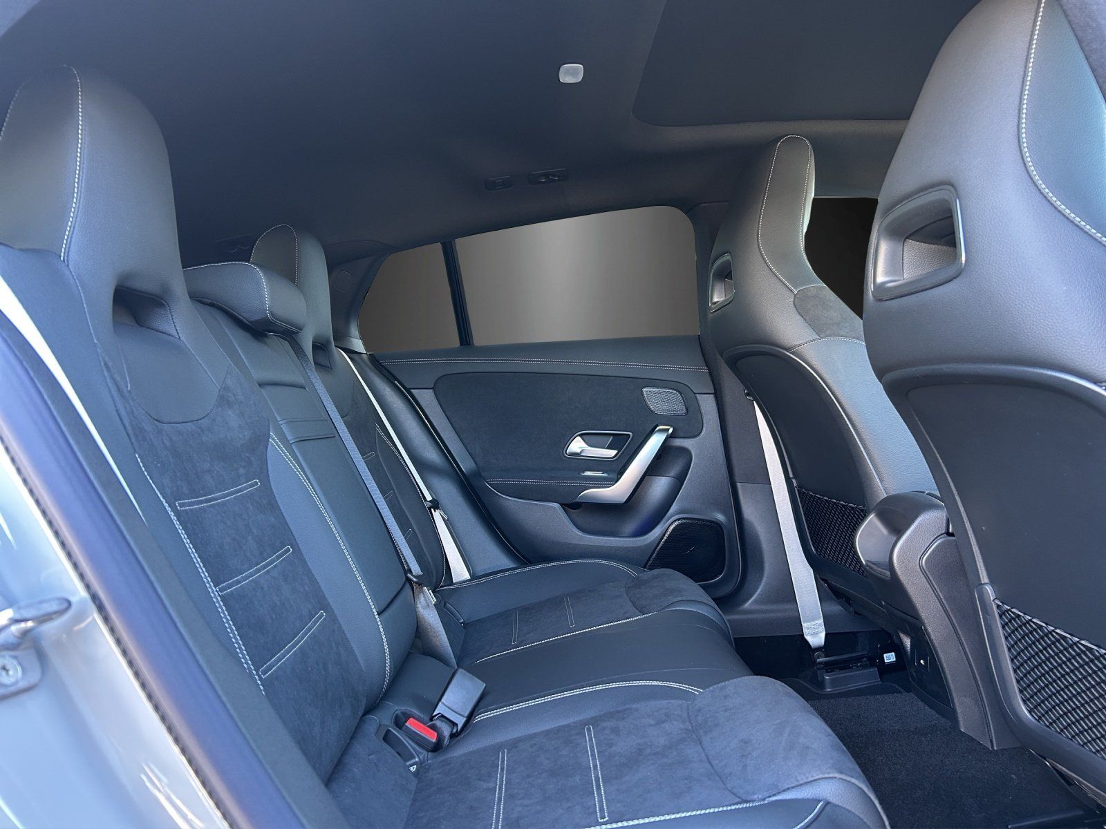 Fahrzeugabbildung Mercedes-Benz CLA 220 d SB AMG Standhzg PANO Distronic 360°