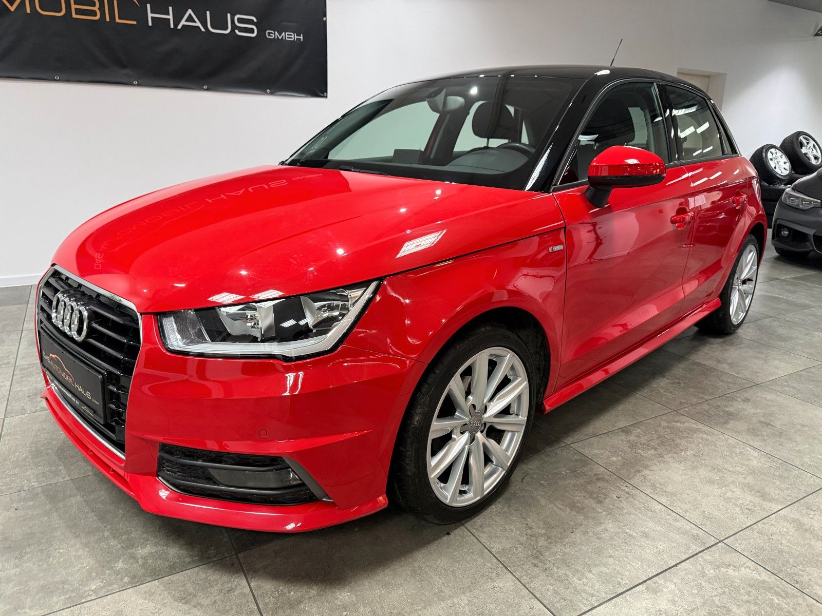 AUDI A1 Sportback 1.0 TFSI S-Line admired SHZ*MMI*APS