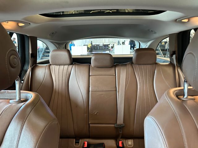 Mercedes-Benz E 350 *BURMESTER*KEYLES*PANO*AHK*ACC*StandHZ*