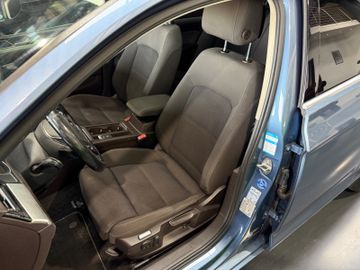 Volkswagen Passat Variant - 11