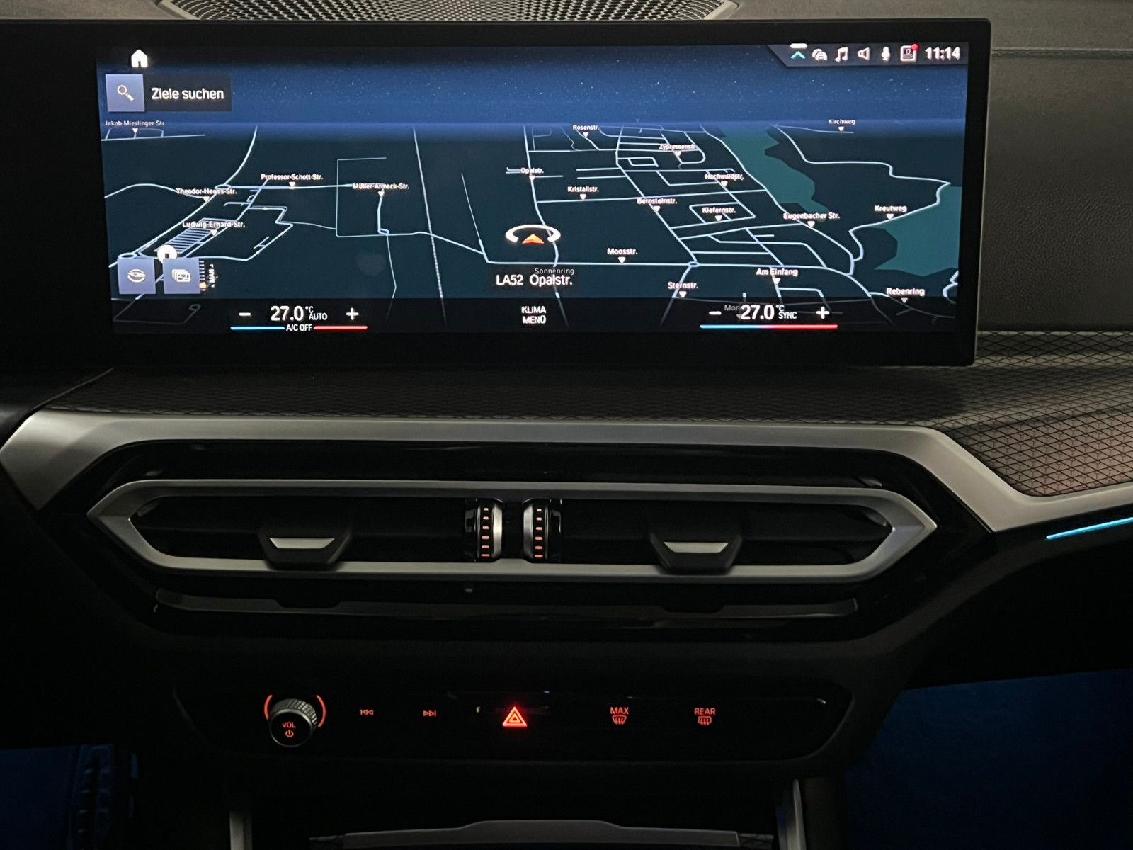 Fahrzeugabbildung BMW 330 i xDrive M SPORT PRO/LED/AHK/PANO/DRAVITGRAU