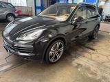 Porsche Cayenne Diesel - - Porsche Cayenne aus 2010 mit Diesel-Antrieb