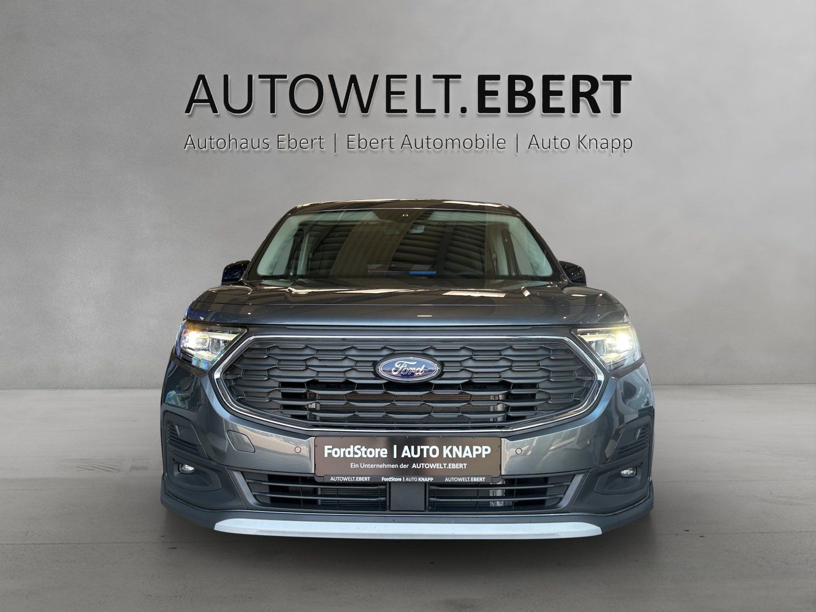Fahrzeugabbildung Ford Tourneo Connect Active 122PS Kurz 7 Sitze