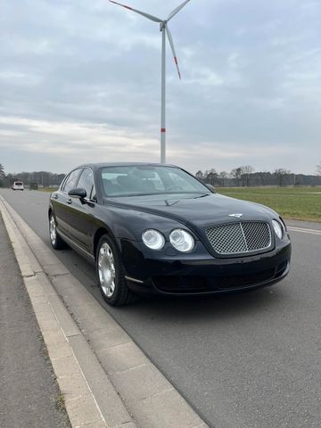 Bentley Continental Flying Spur  W12 560PS