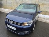 Volkswagen Touran Highline 2.0TDI 140PS 7Sitze Pano - Volkswagen Touran mit Diesel-Antrieb: 140 Ps