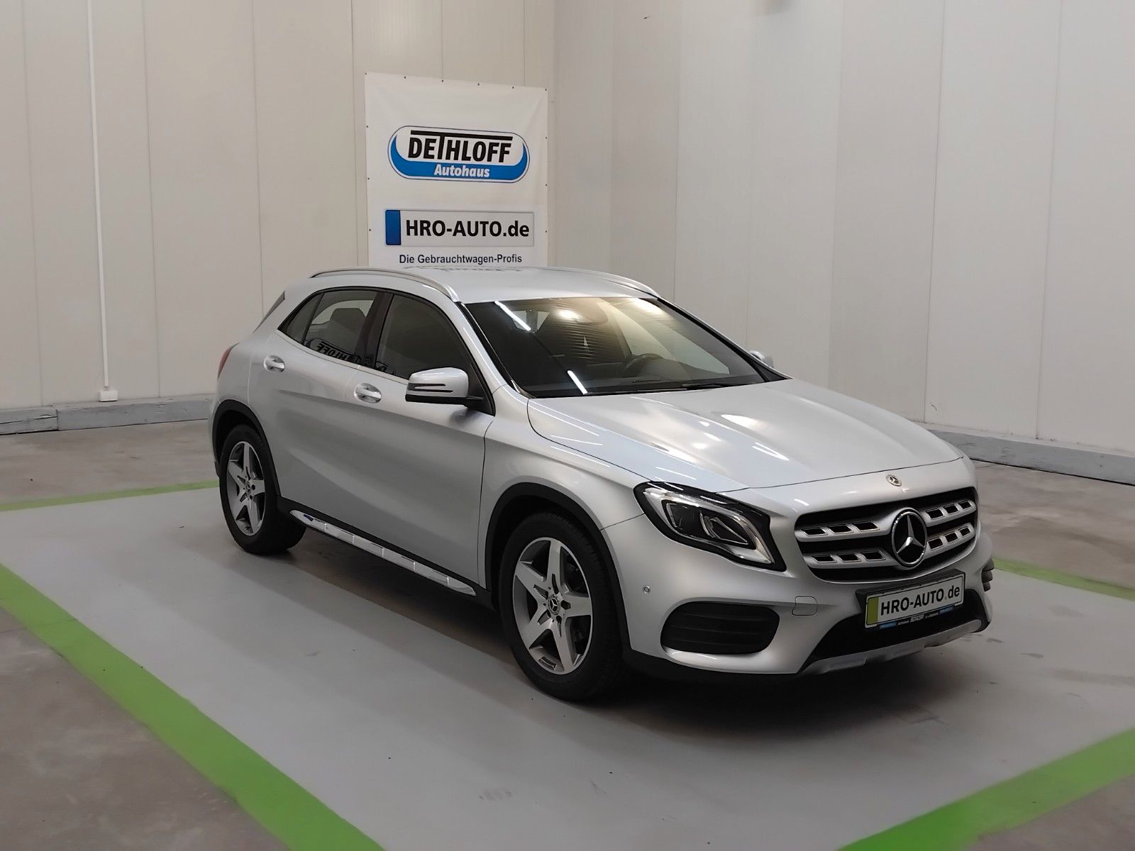Mercedes-Benz GLA 200 (01/2020, Benzin)