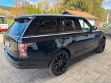 Land Rover Range Rover 4.4 SDV8 Vogue Black Edition Voll - Land Rover: Schwarz, Edition