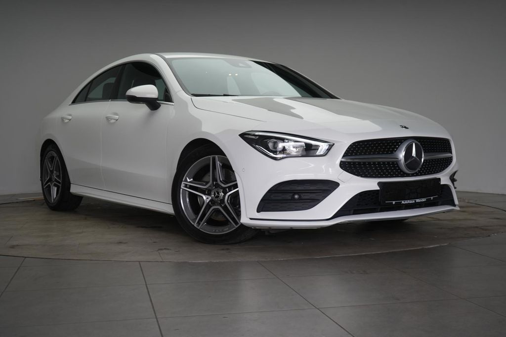 Mercedes-Benz CLA 200