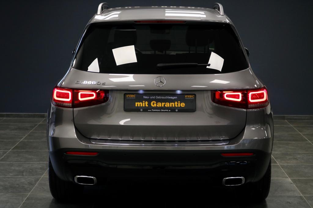 Mercedes-Benz GLB 180