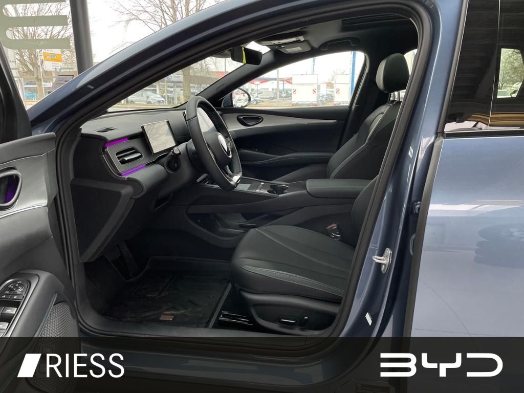 BYD SEAL 6