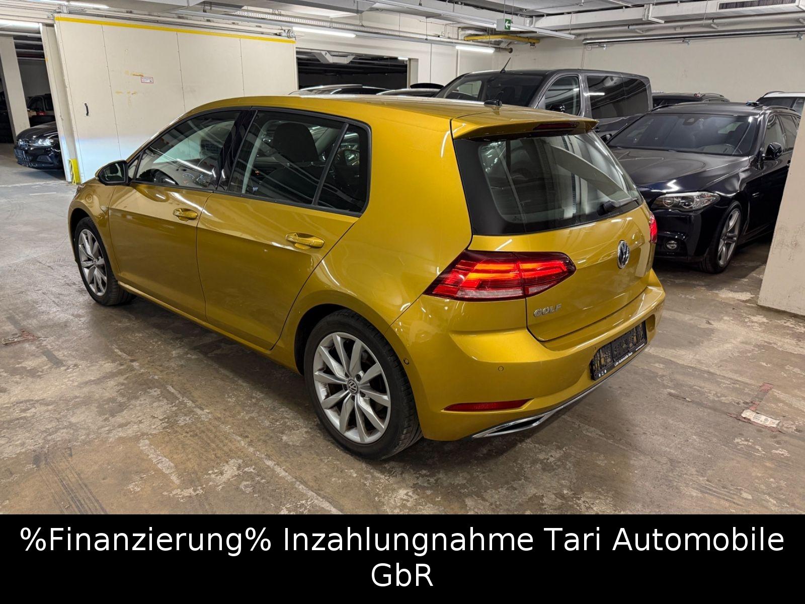 Volkswagen Golf VII 1.5 TSI Highline BMT LED, Massage, ACC