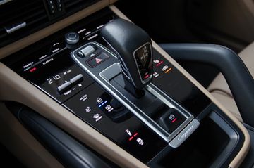 Porsche Cayenne Coupe*1.Hand,PZ-Scheckheft,Approved1125