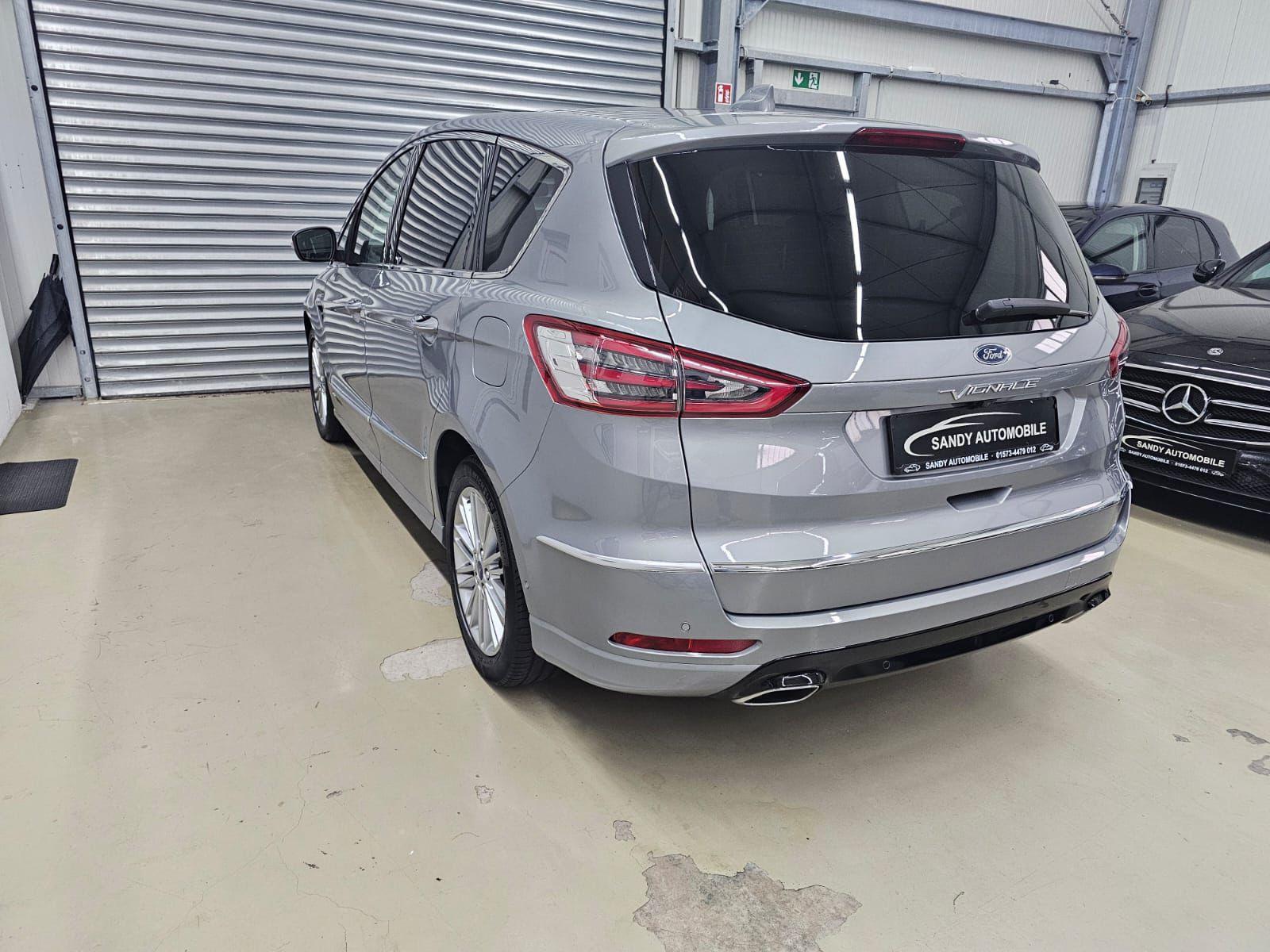 Ford S-MAX Vignale AWD 7.Sitzer/Kamer Vor+Hi/Pano/LED
