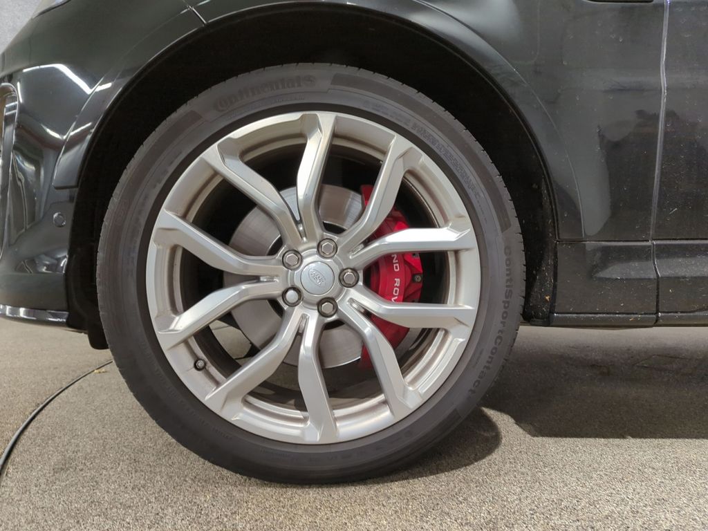 Land Rover Range Rover Sport P575 SVR